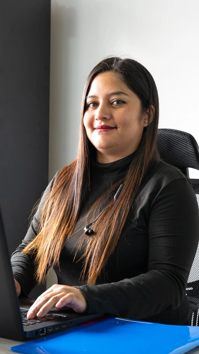 Angélica Niño — Auxiliar Contable