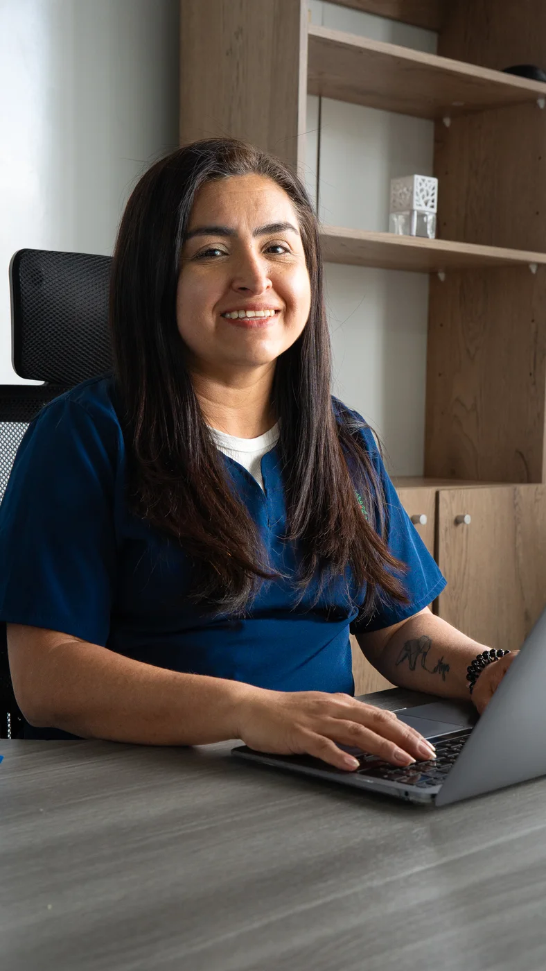 Adriana Hernández — Psicóloga